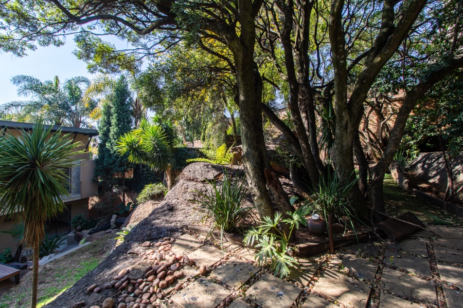 To Let 4 Bedroom Property for Rent in Bedfordview Gauteng