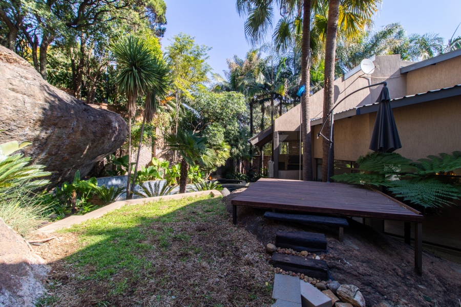 To Let 4 Bedroom Property for Rent in Bedfordview Gauteng