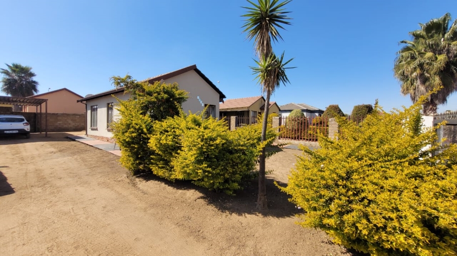 3 Bedroom Property for Sale in Soshanguve S Gauteng