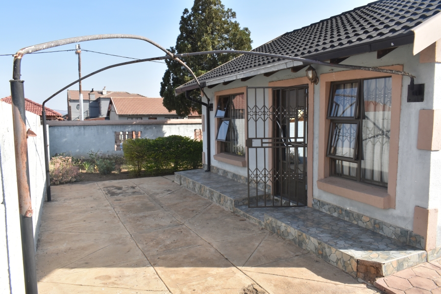 2 Bedroom Property for Sale in Soshanguve XX Gauteng