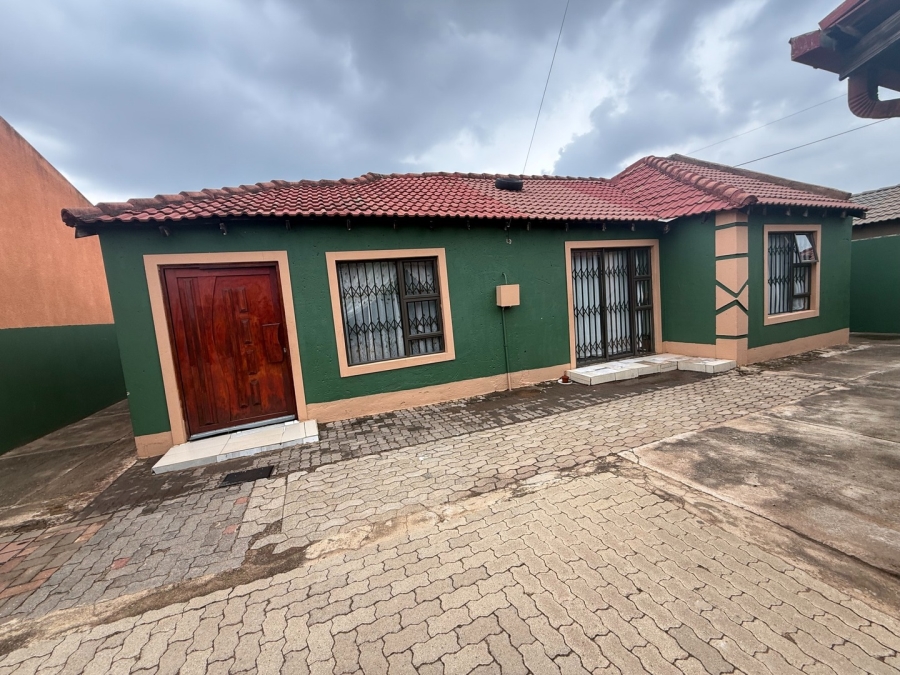 3 Bedroom Property for Sale in Protea Glen Gauteng