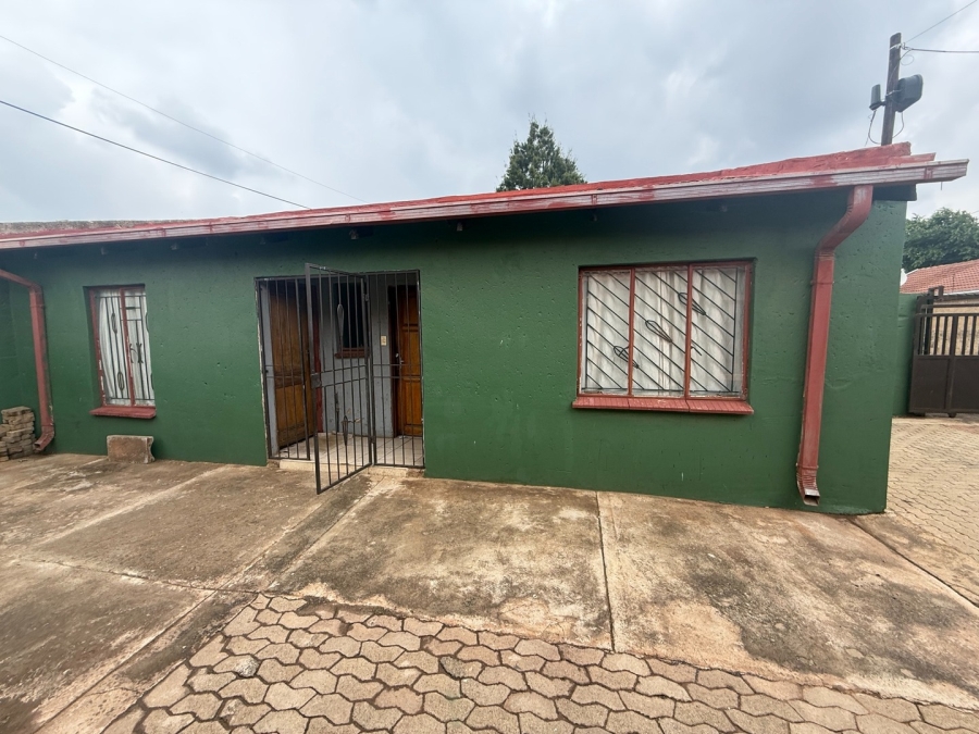 3 Bedroom Property for Sale in Protea Glen Gauteng