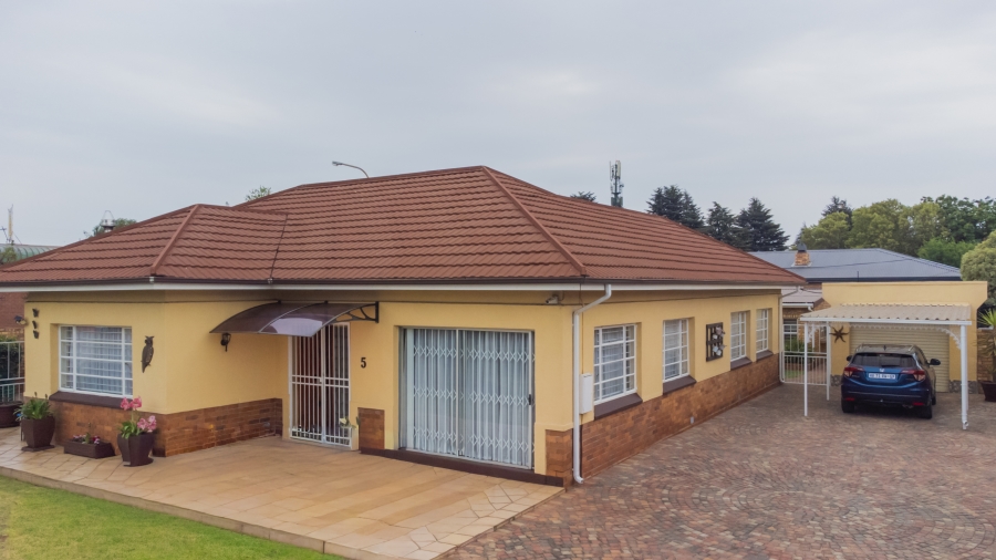 3 Bedroom Property for Sale in Dalview Gauteng