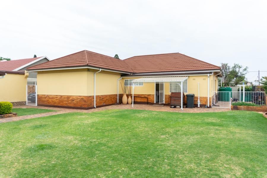 3 Bedroom Property for Sale in Dalview Gauteng