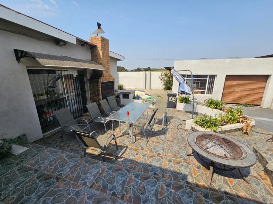 3 Bedroom Property for Sale in Florentia Gauteng