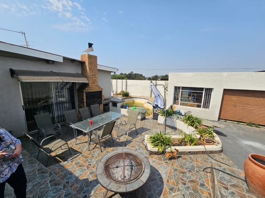 3 Bedroom Property for Sale in Florentia Gauteng