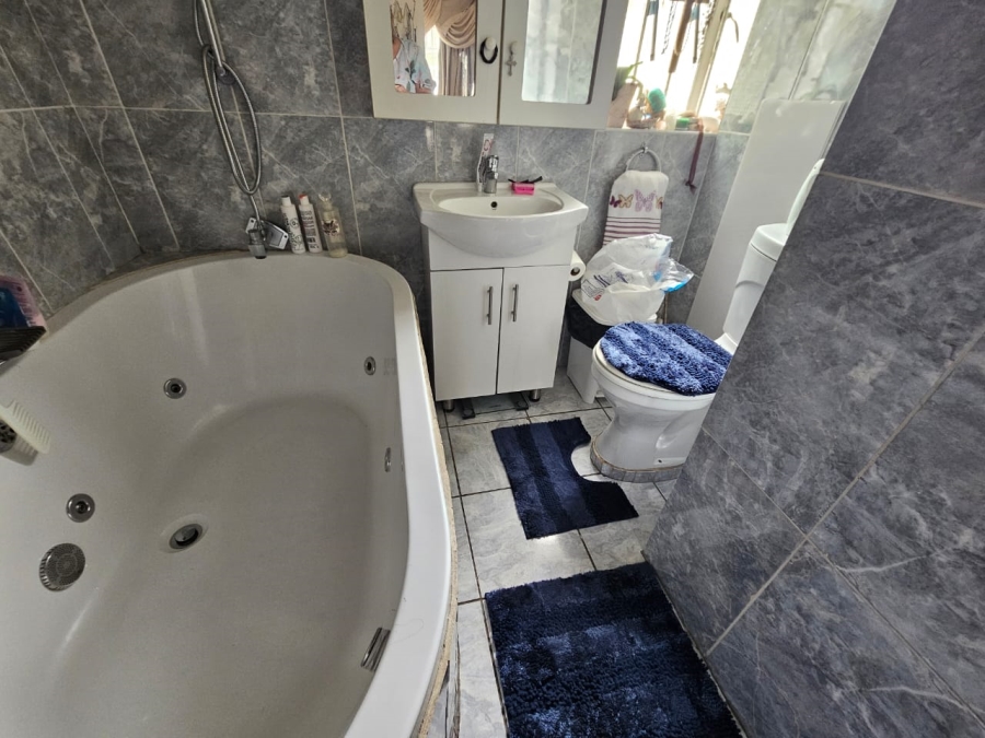 3 Bedroom Property for Sale in Florentia Gauteng