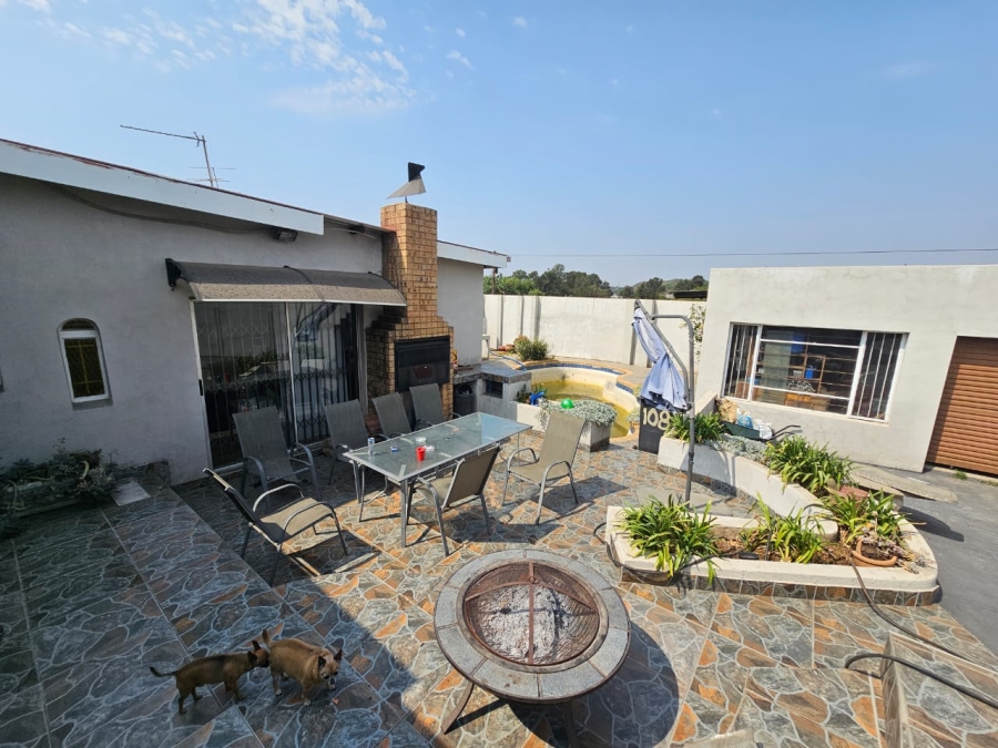 3 Bedroom Property for Sale in Florentia Gauteng