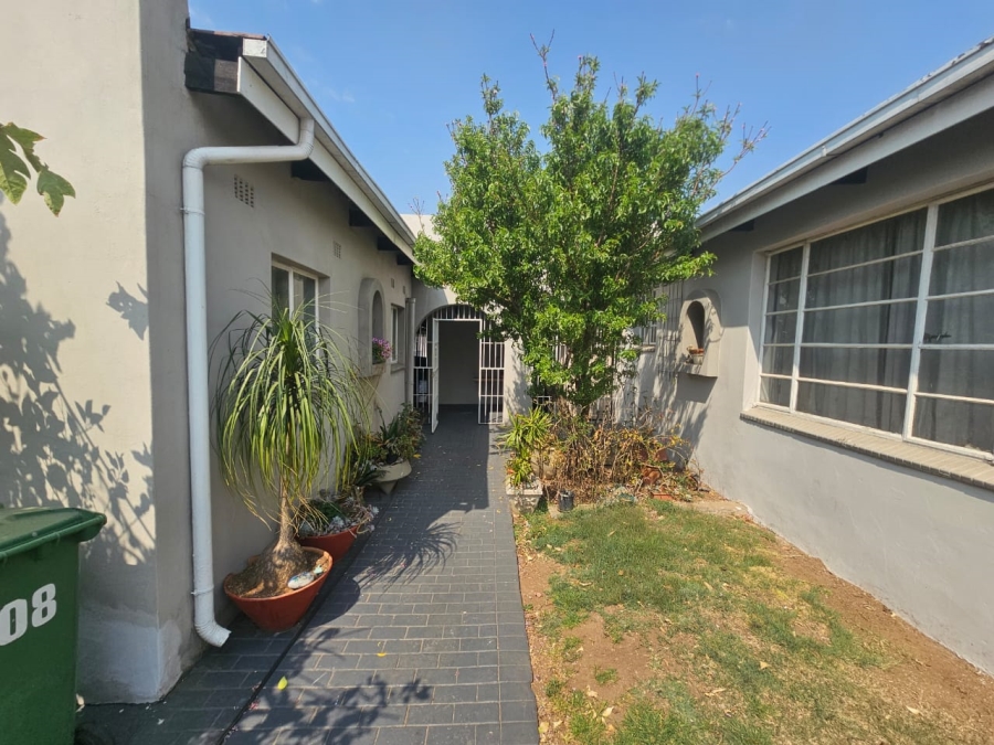 3 Bedroom Property for Sale in Florentia Gauteng