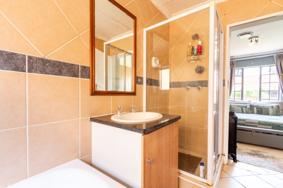 3 Bedroom Property for Sale in Equestria Gauteng