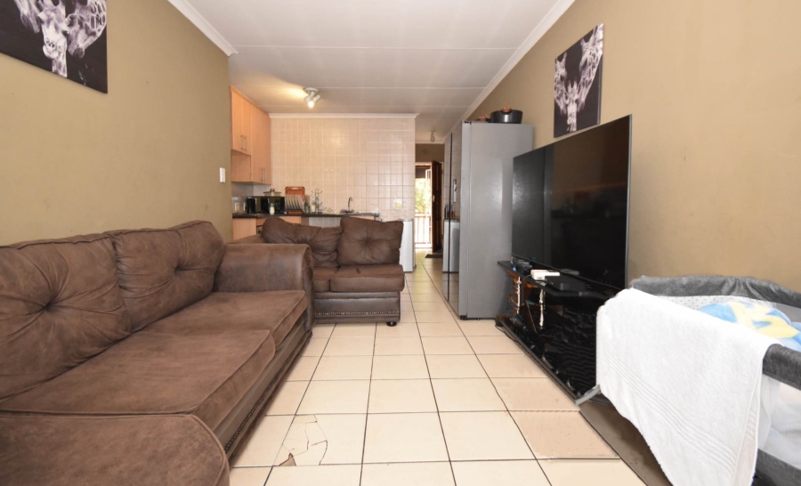 2 Bedroom Property for Sale in Sonneglans Gauteng