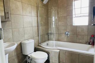 2 Bedroom Property for Sale in Montana Tuine Gauteng
