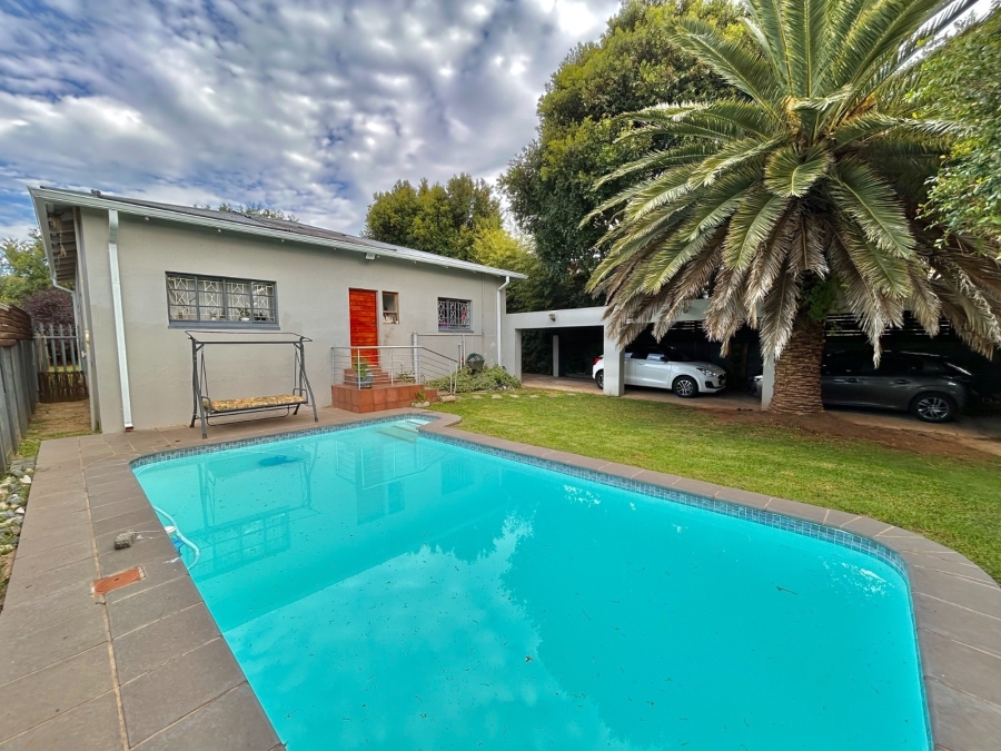 3 Bedroom Property for Sale in Roodepoort Gauteng