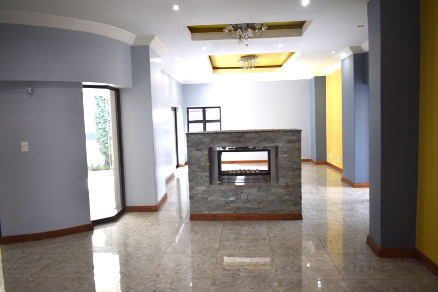 4 Bedroom Property for Sale in Helderwyk Gauteng