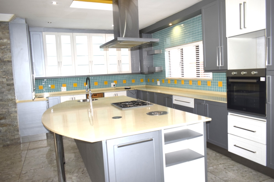 4 Bedroom Property for Sale in Helderwyk Gauteng