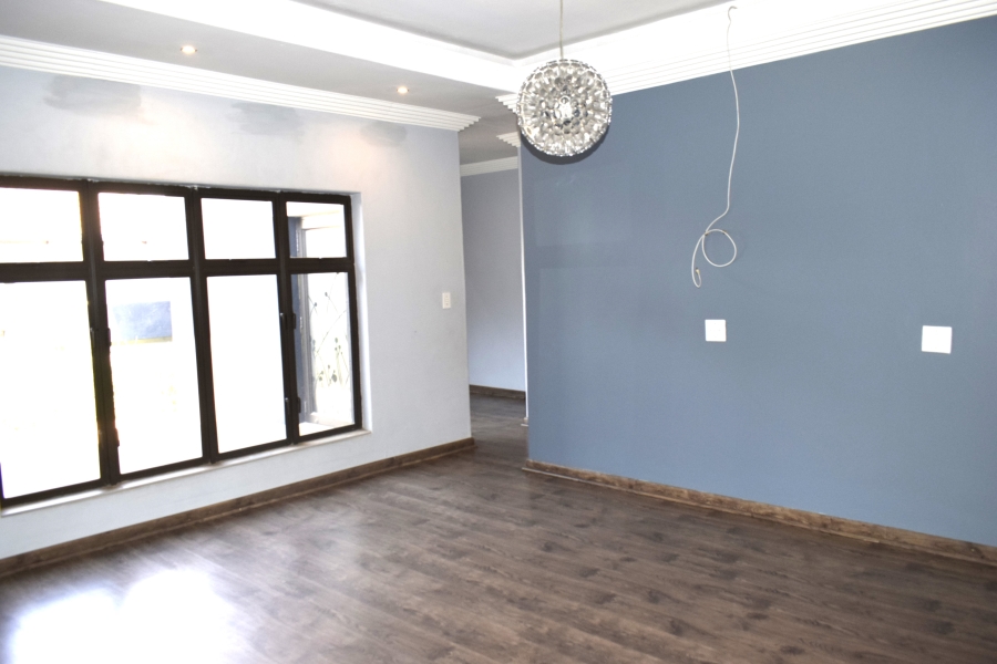 4 Bedroom Property for Sale in Helderwyk Gauteng