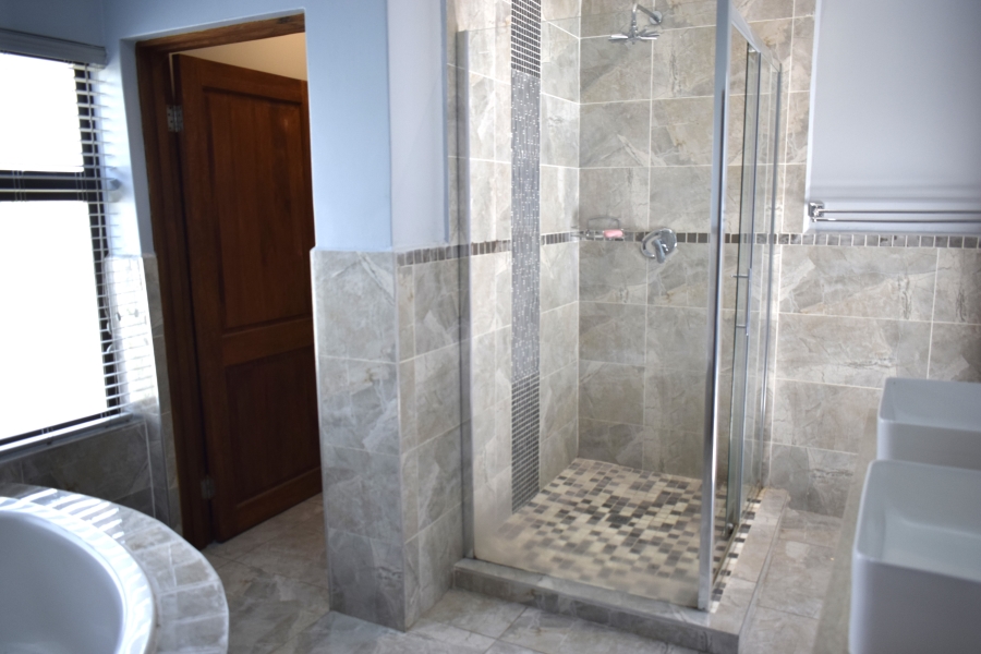 4 Bedroom Property for Sale in Helderwyk Gauteng