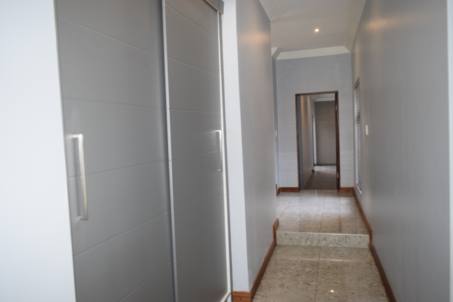 4 Bedroom Property for Sale in Helderwyk Gauteng