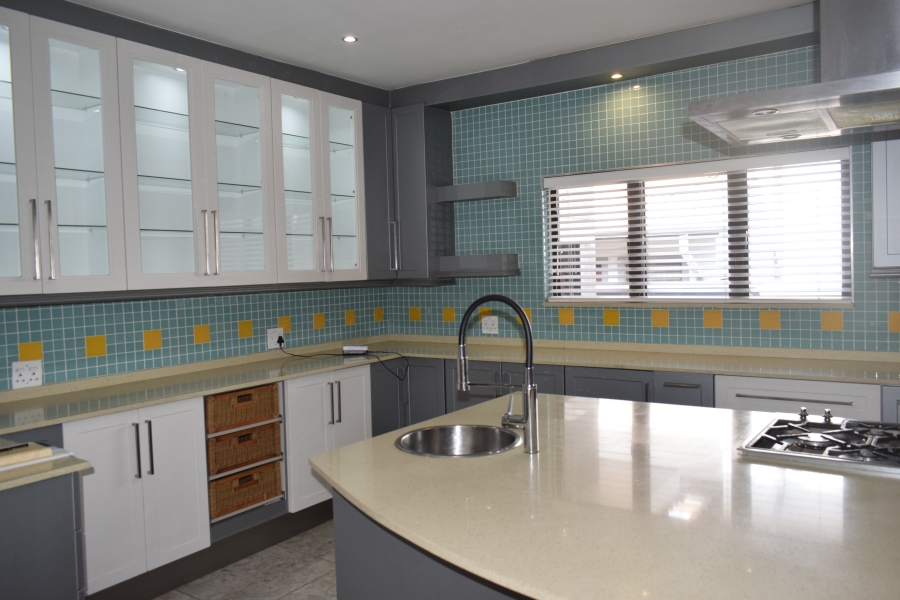 4 Bedroom Property for Sale in Helderwyk Gauteng