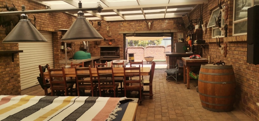 5 Bedroom Property for Sale in Jordaan Park Gauteng