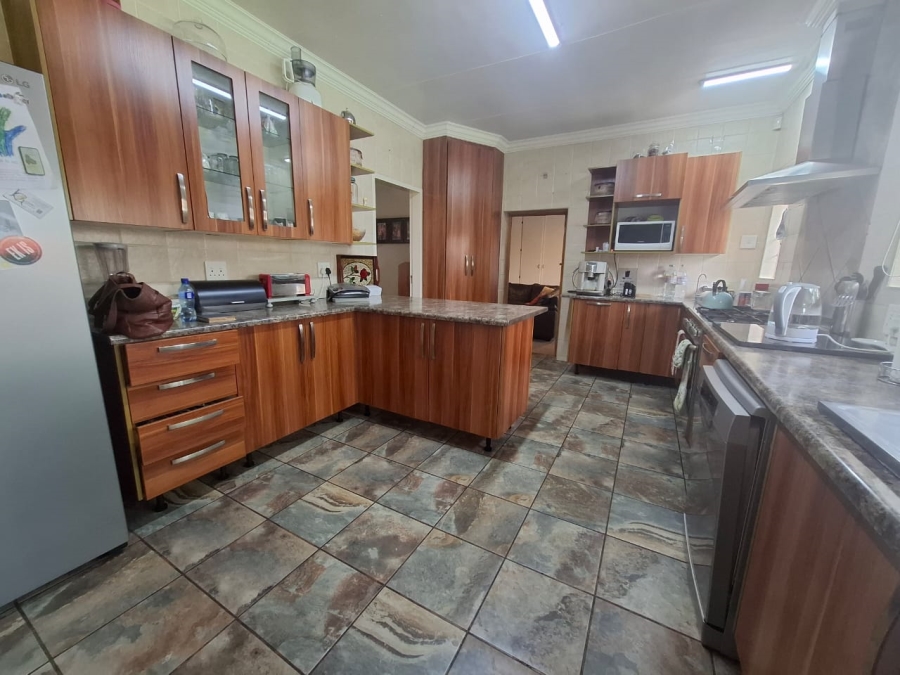 3 Bedroom Property for Sale in Meyerton Central Gauteng