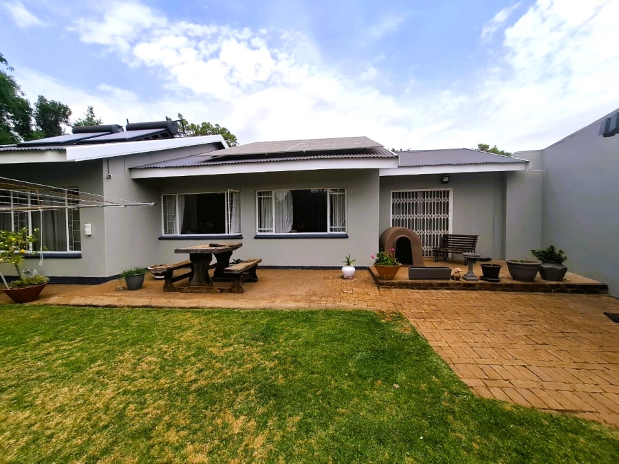 3 Bedroom Property for Sale in Meyerton Central Gauteng