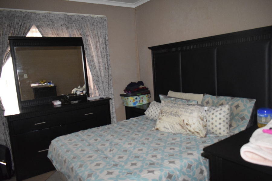 2 Bedroom Property for Sale in Helderwyk Gauteng