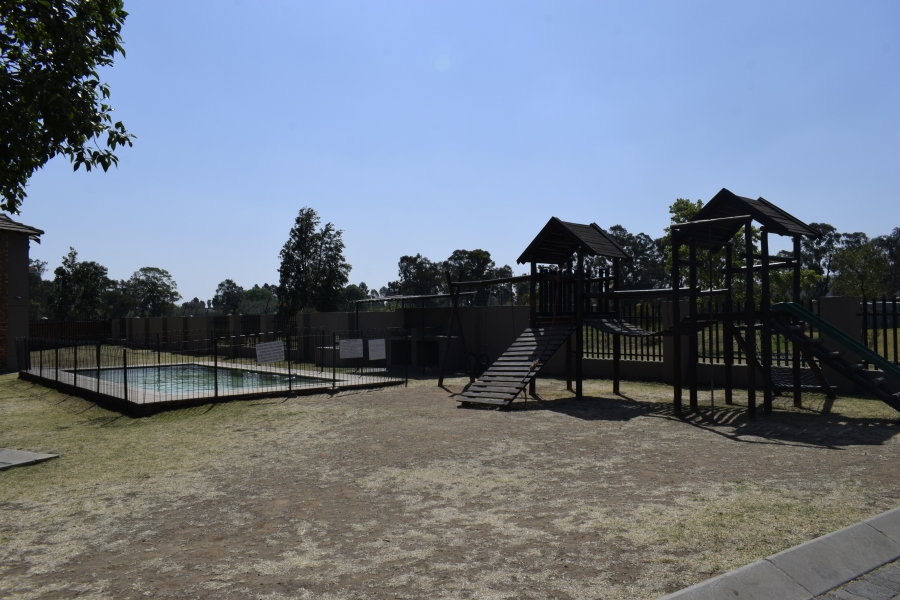 2 Bedroom Property for Sale in Helderwyk Gauteng