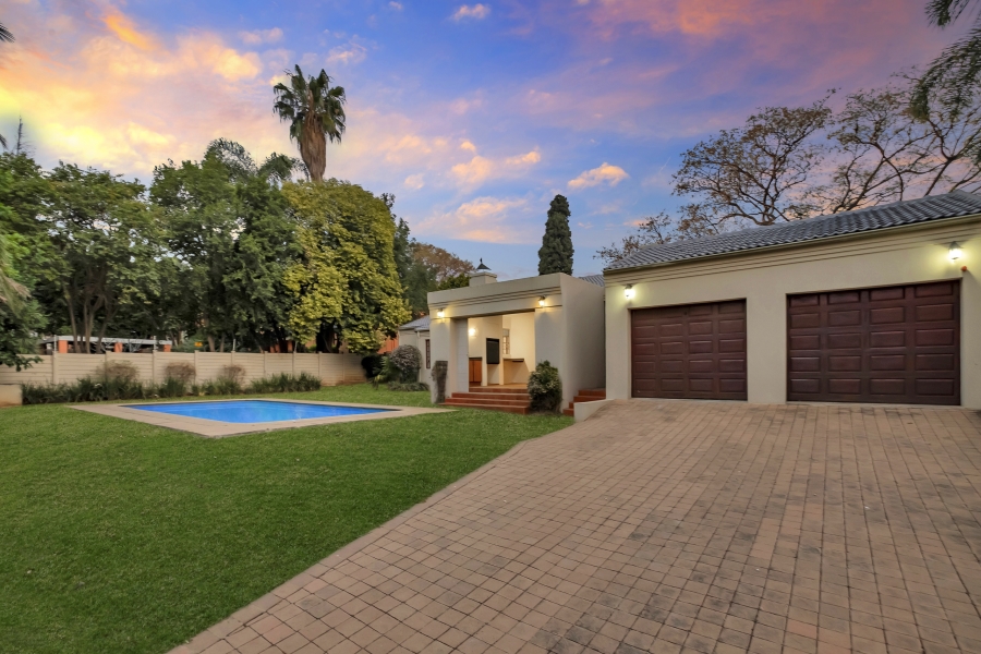 4 Bedroom Property for Sale in Wendywood Gauteng