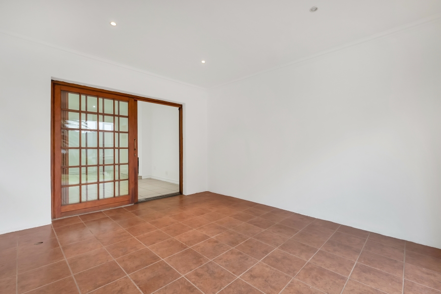 4 Bedroom Property for Sale in Wendywood Gauteng