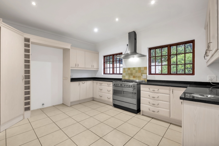 4 Bedroom Property for Sale in Wendywood Gauteng