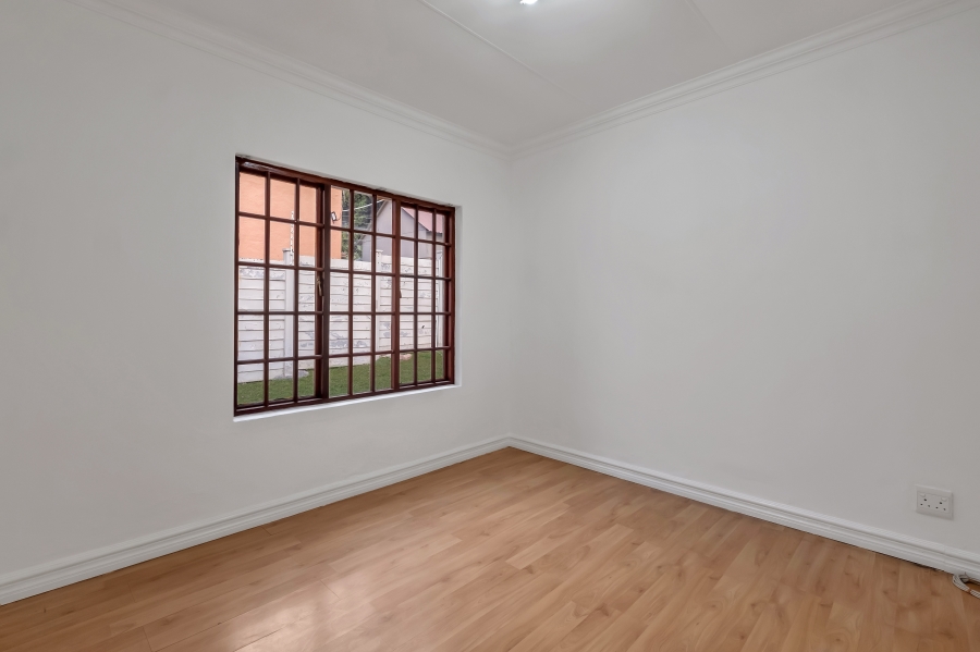 4 Bedroom Property for Sale in Wendywood Gauteng