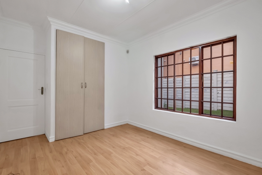 4 Bedroom Property for Sale in Wendywood Gauteng