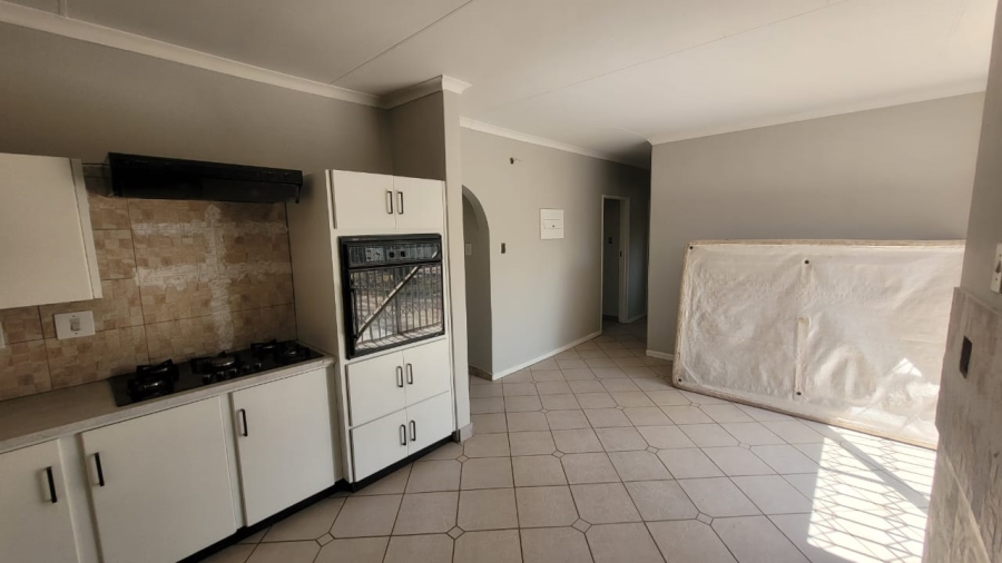 4 Bedroom Property for Sale in The Orchards Gauteng