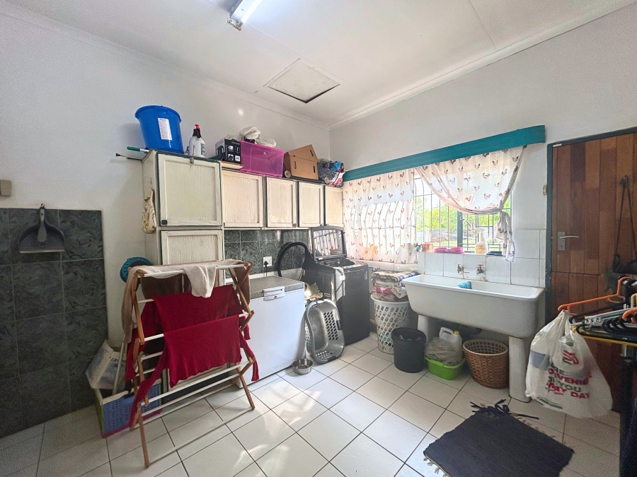 6 Bedroom Property for Sale in Gerardsville Gauteng