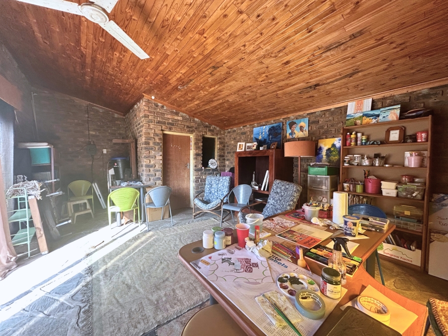 6 Bedroom Property for Sale in Gerardsville Gauteng