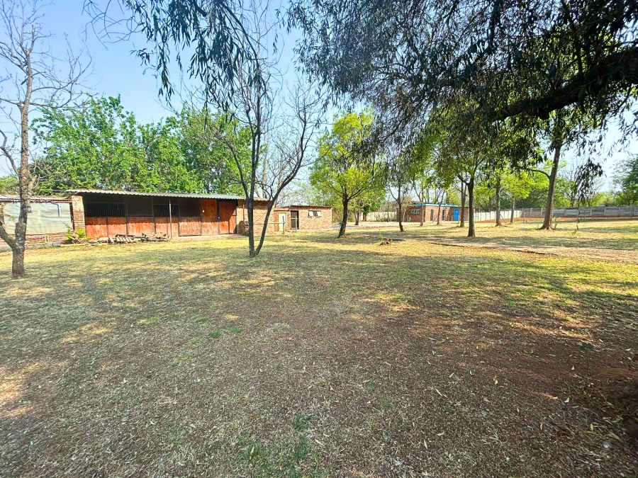 6 Bedroom Property for Sale in Gerardsville Gauteng