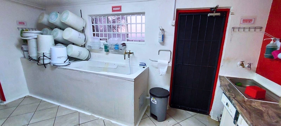 6 Bedroom Property for Sale in Gerardsville Gauteng