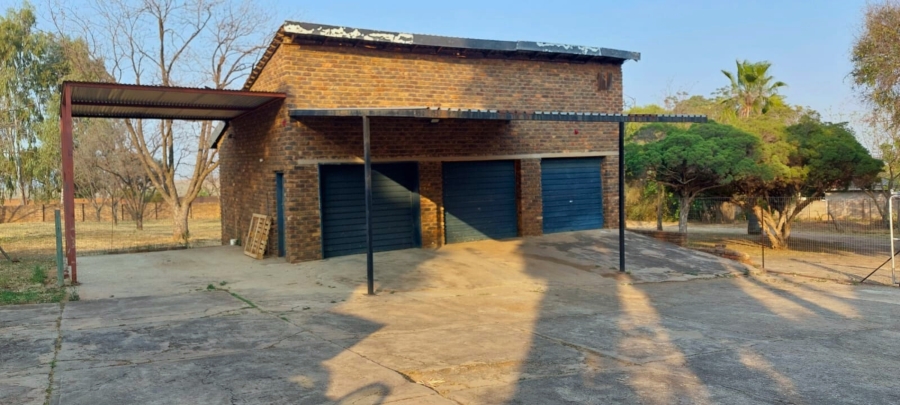 6 Bedroom Property for Sale in Gerardsville Gauteng