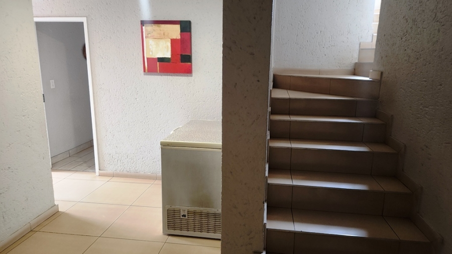 4 Bedroom Property for Sale in Eldoraigne Gauteng