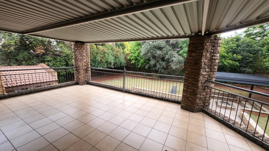 4 Bedroom Property for Sale in Eldoraigne Gauteng