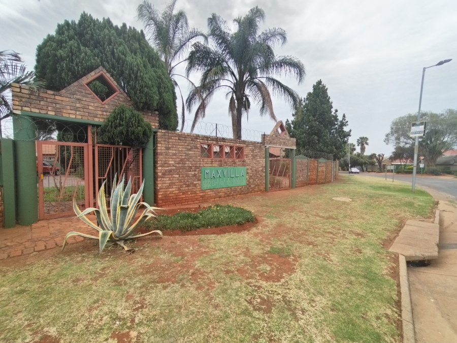 2 Bedroom Property for Sale in Doornpoort Gauteng