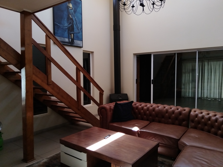 6 Bedroom Property for Sale in Vanderbijlpark SE 2 Gauteng
