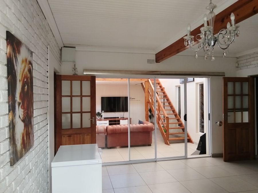 6 Bedroom Property for Sale in Vanderbijlpark SE 2 Gauteng