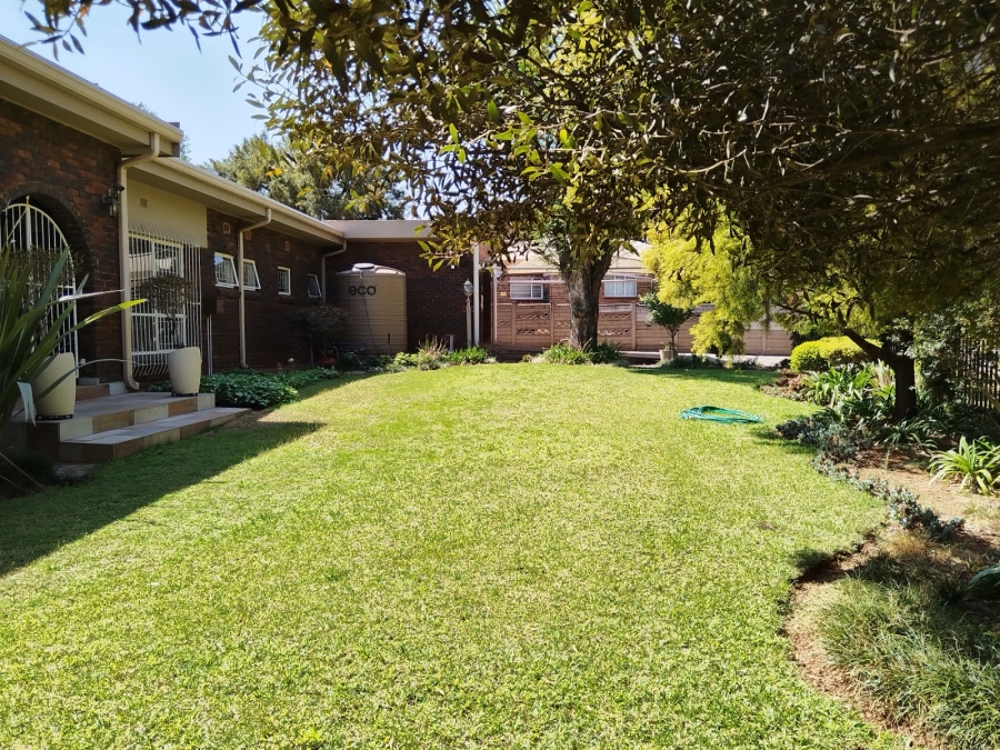 6 Bedroom Property for Sale in Vanderbijlpark SE 2 Gauteng