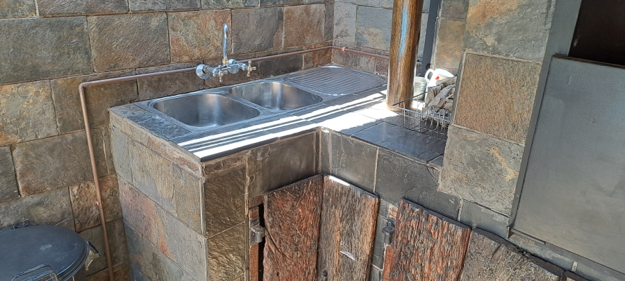 4 Bedroom Property for Sale in Kenleaf Gauteng