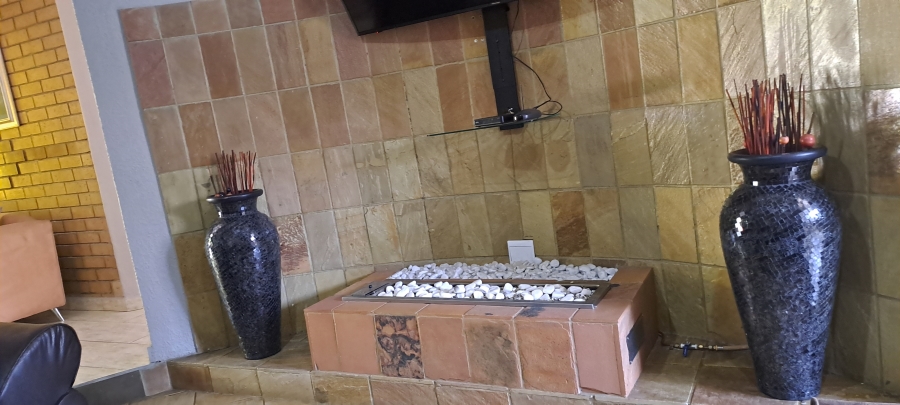 4 Bedroom Property for Sale in Kenleaf Gauteng