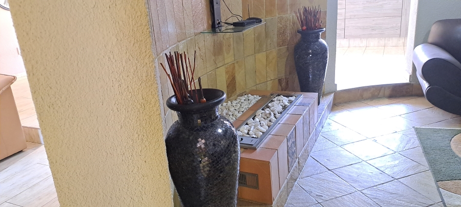 4 Bedroom Property for Sale in Kenleaf Gauteng
