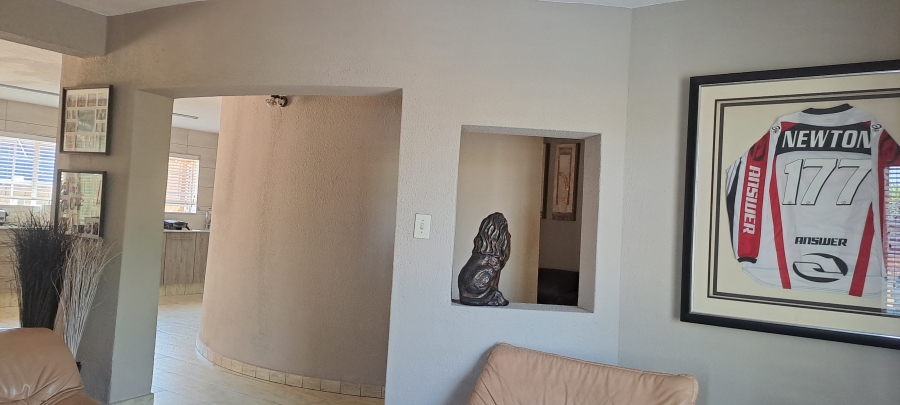 4 Bedroom Property for Sale in Kenleaf Gauteng