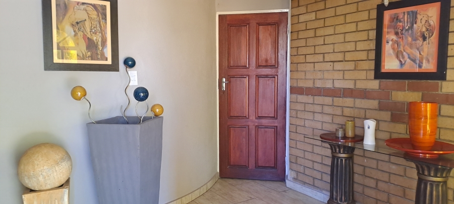 4 Bedroom Property for Sale in Kenleaf Gauteng